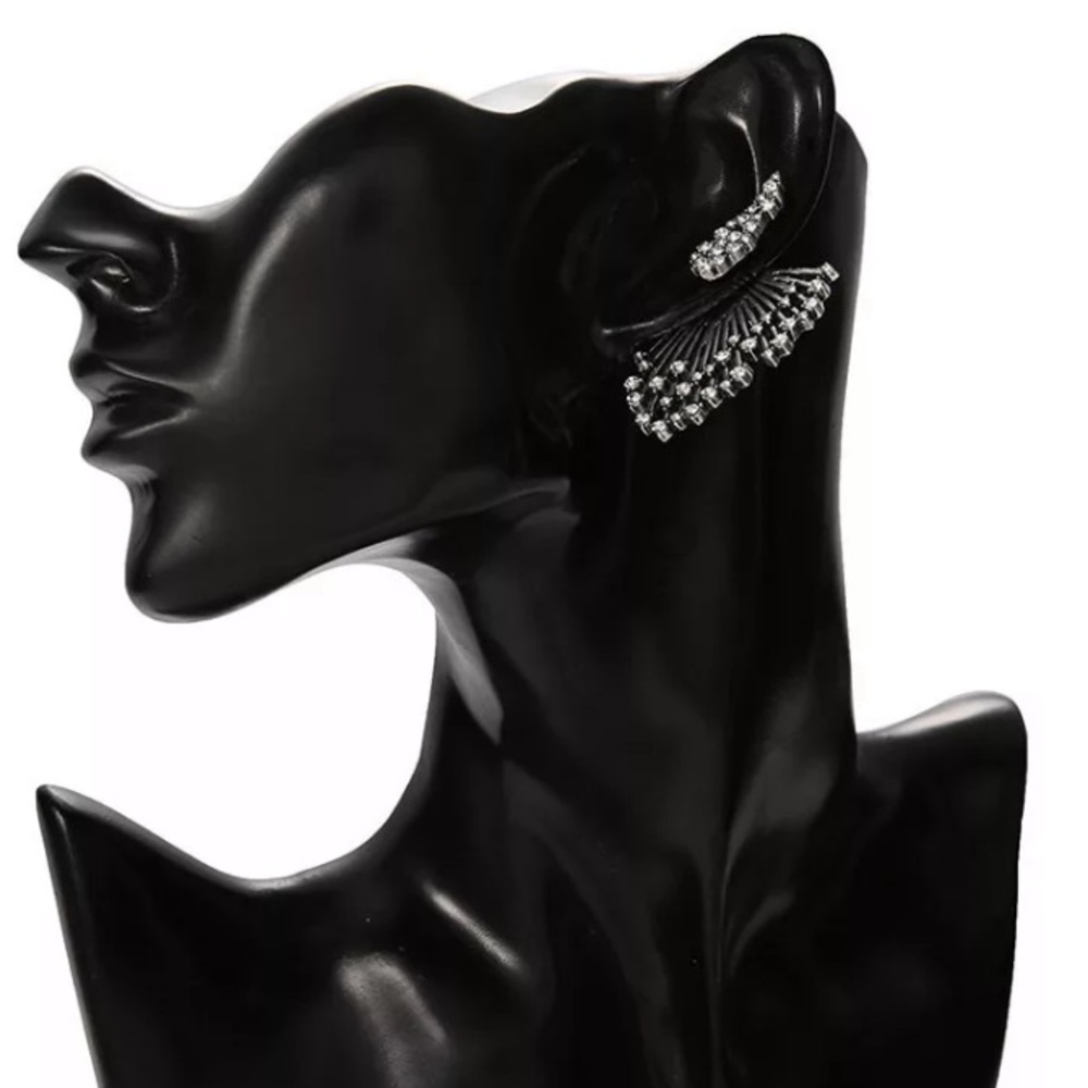 ⚜️[𝟯/$𝟮𝟴]⚜️Big Crystal Silver Gun Earrings New - Picture 13 of 15